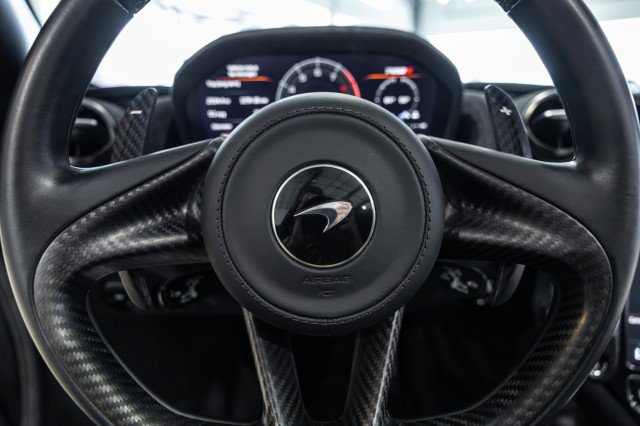Used 2022 McLaren 720S Performance photo 35