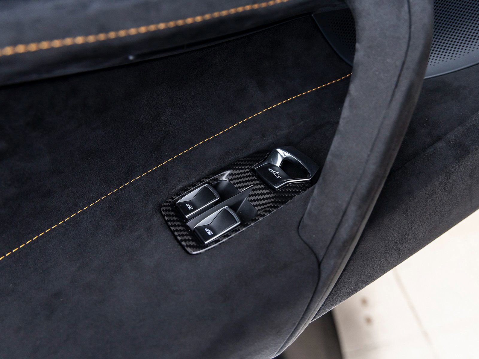 Used 2022 McLaren 765LT photo 24