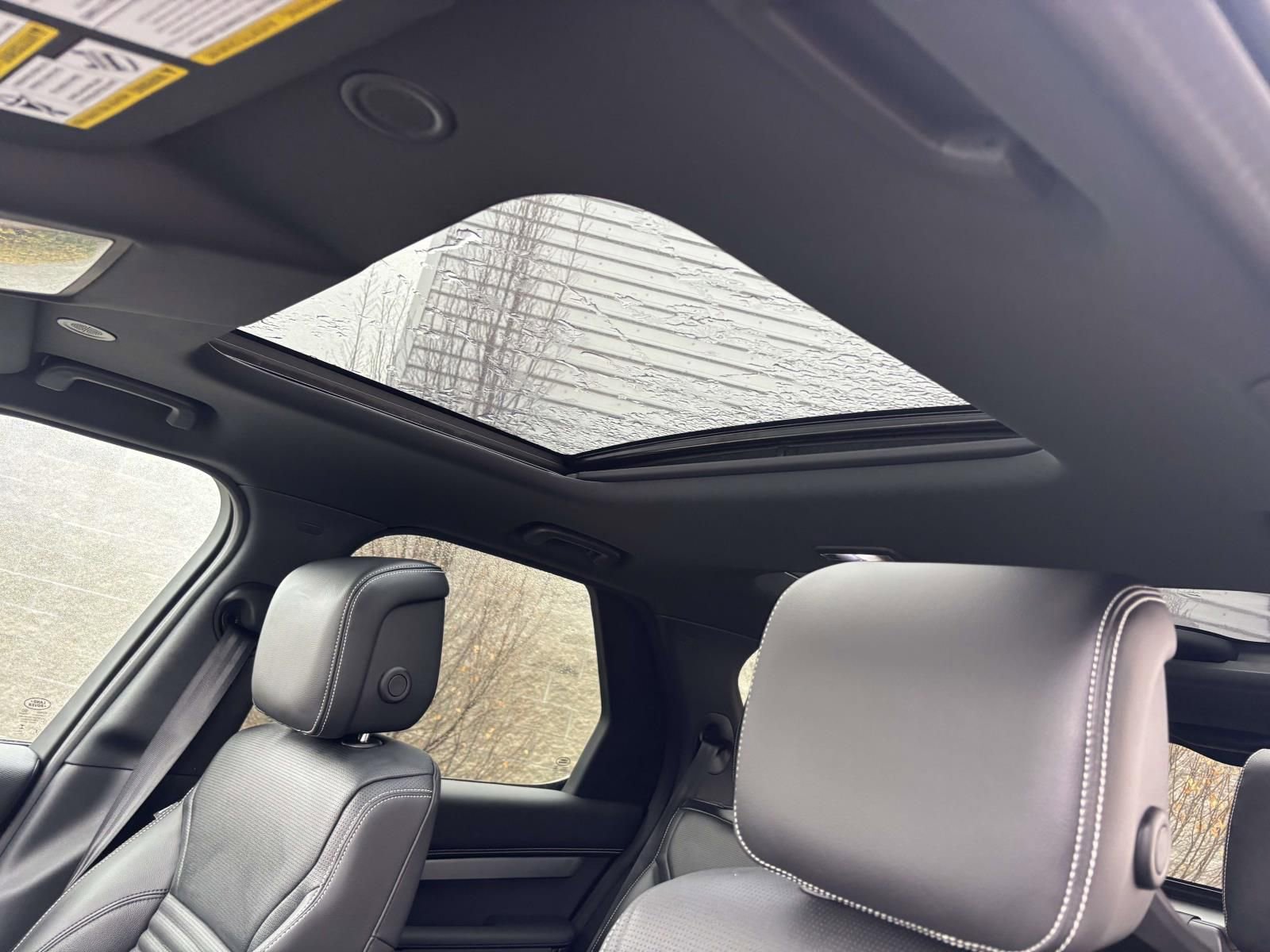 2026 Land Rover Discovery Dynamic SE