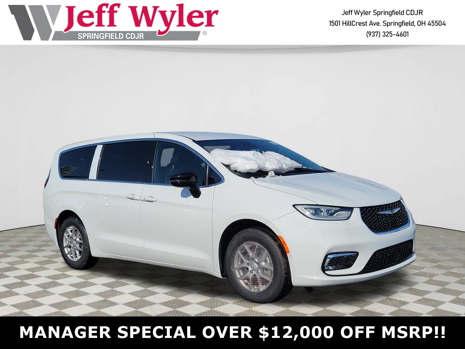 New 2026 Chrysler Pacifica Select