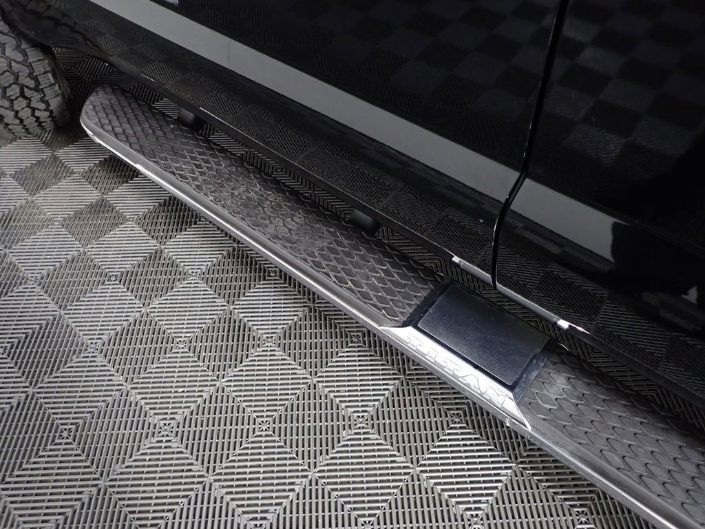 2016 Nissan Titan SL