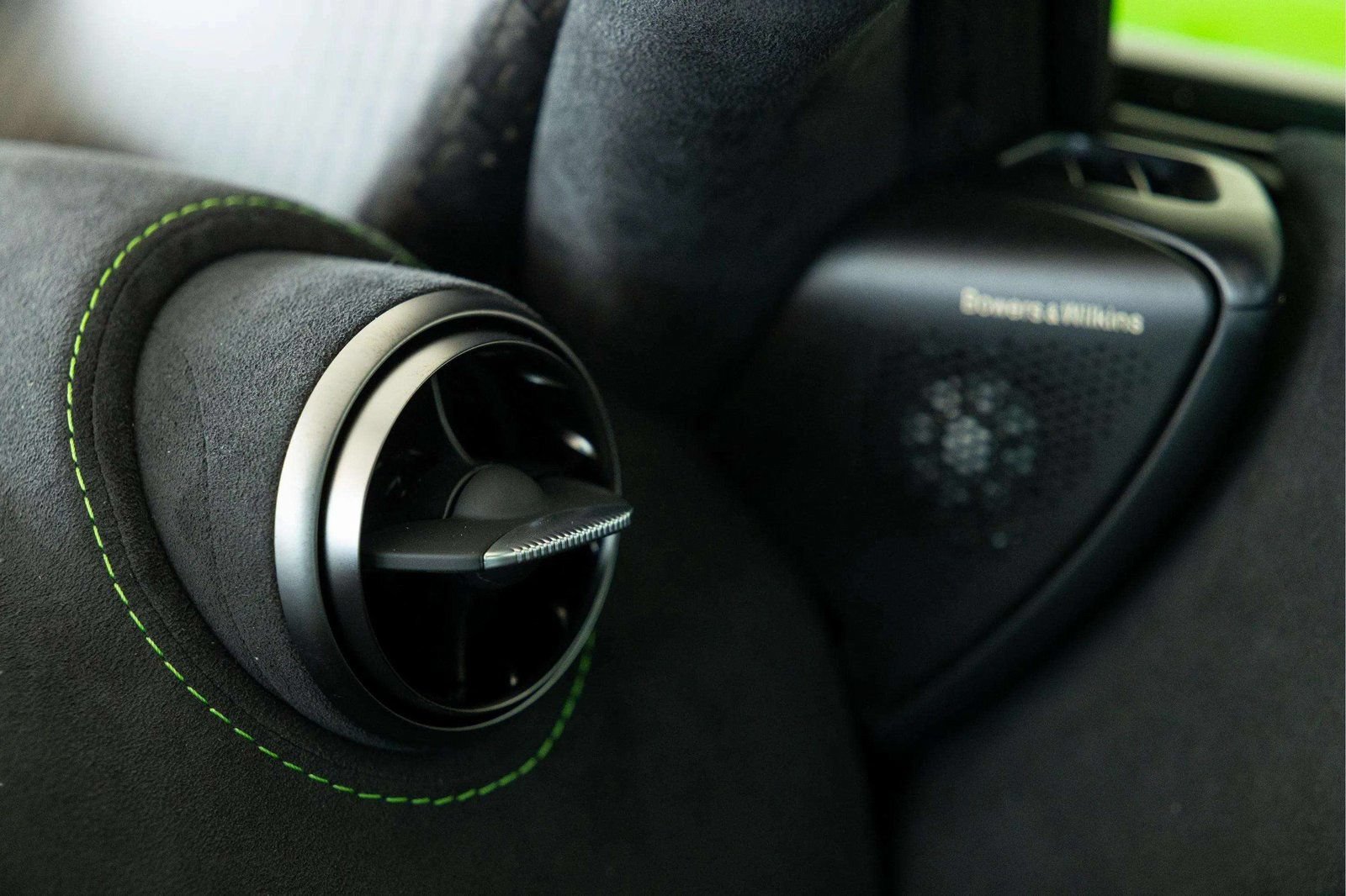 New 2026 McLaren 750S photo 32