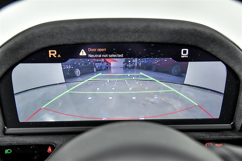 Used 2020 McLaren 720S Spider photo 33