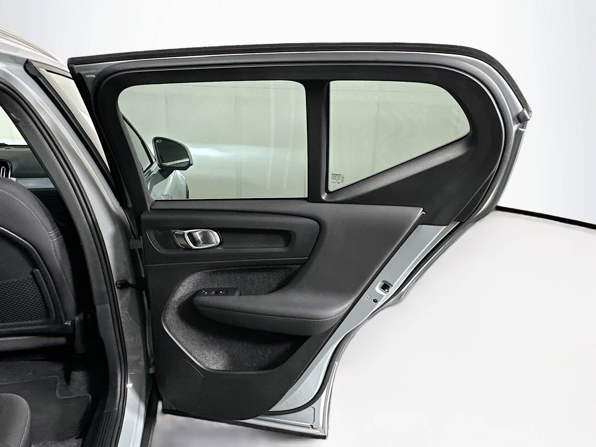 2025 Volvo Xc40 B5 Core