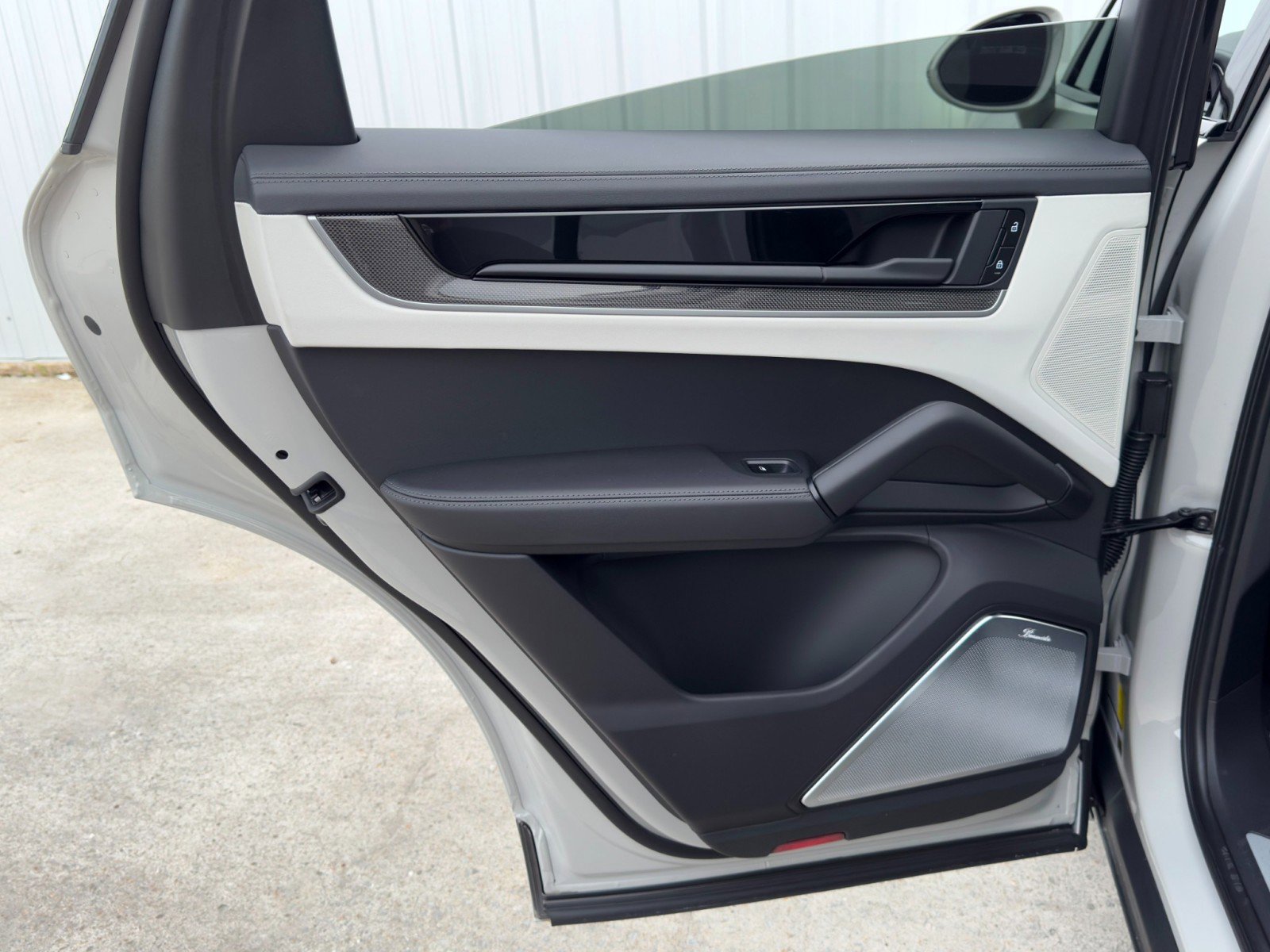 2024 Porsche Cayenne Turbo