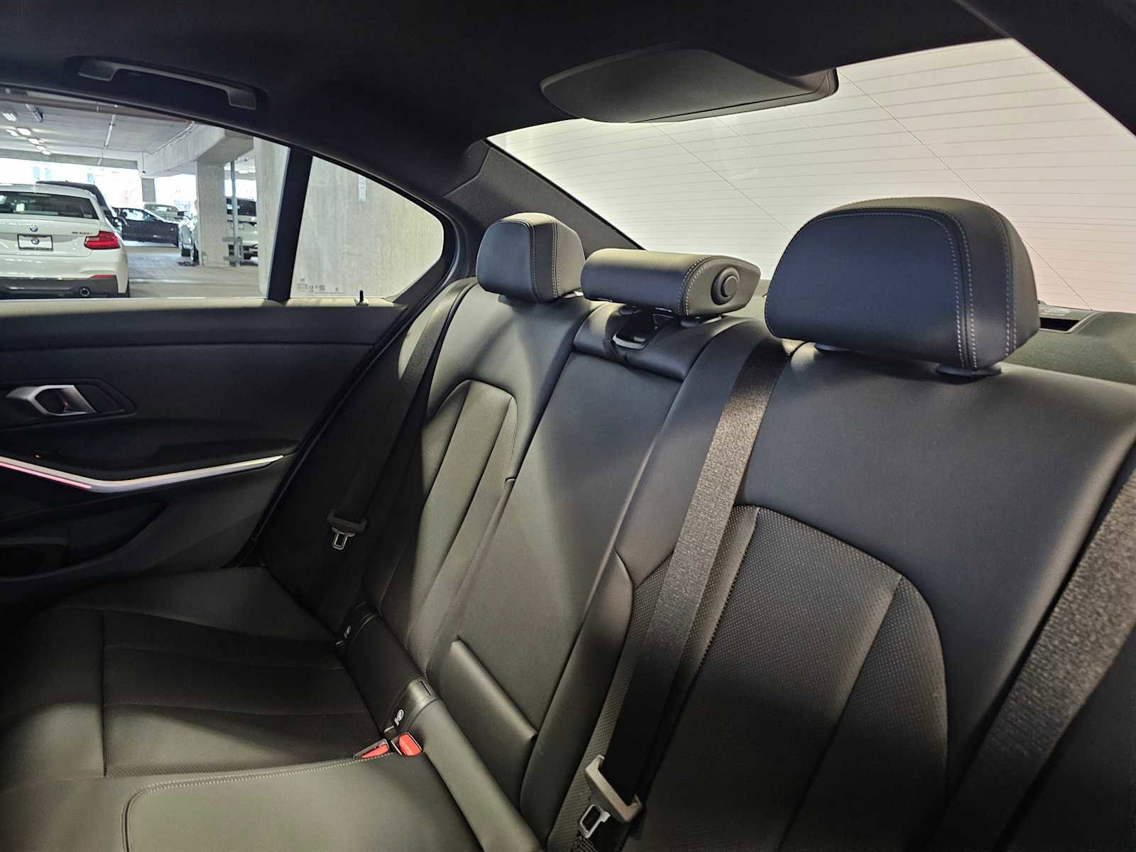 2025 BMW 330i xDrive Sedan