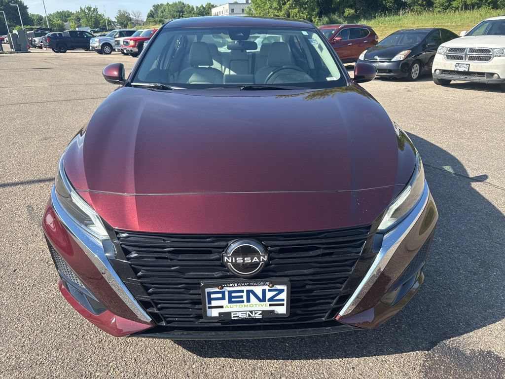 Used 2023 Nissan Altima 2.5 SV