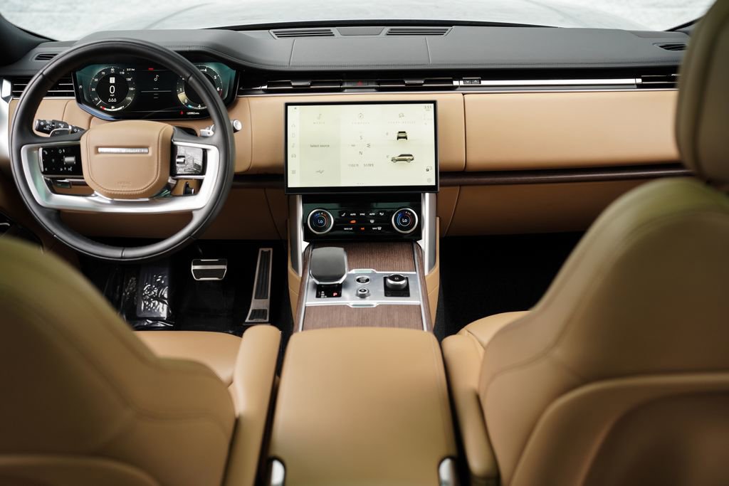 2023 Land Rover Range Rover SE