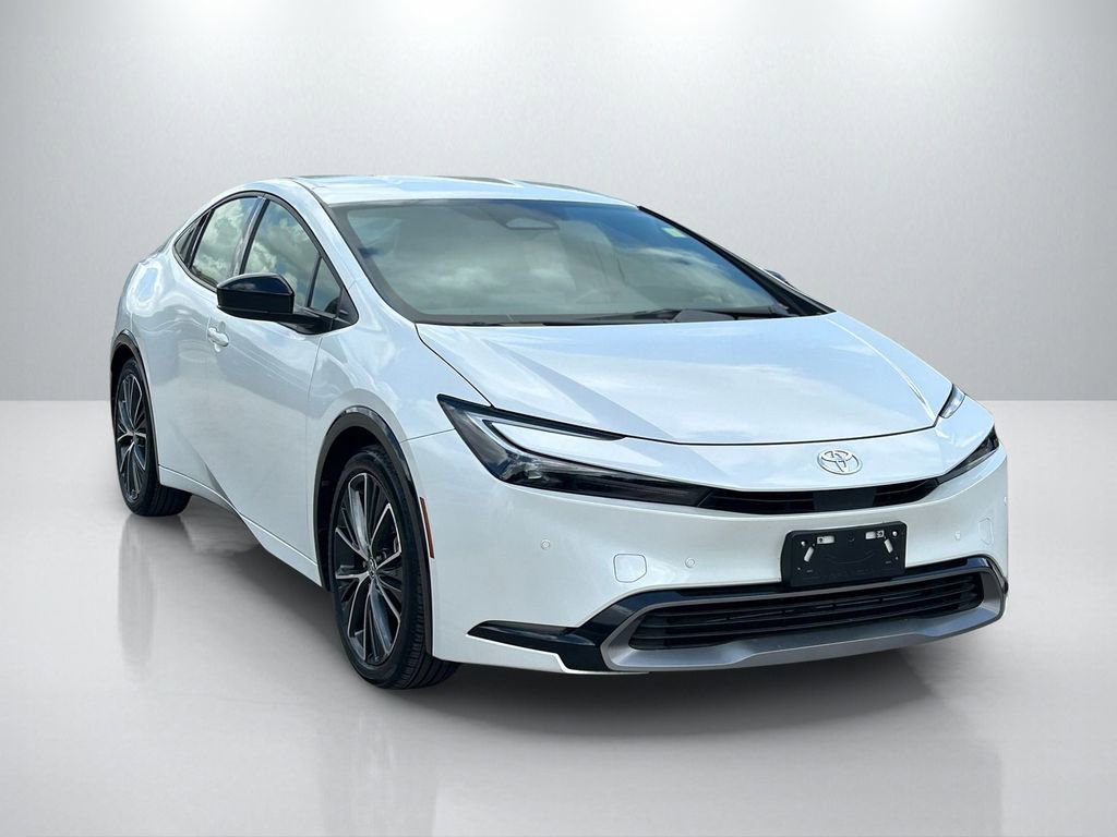 2025 Toyota Prius XLE