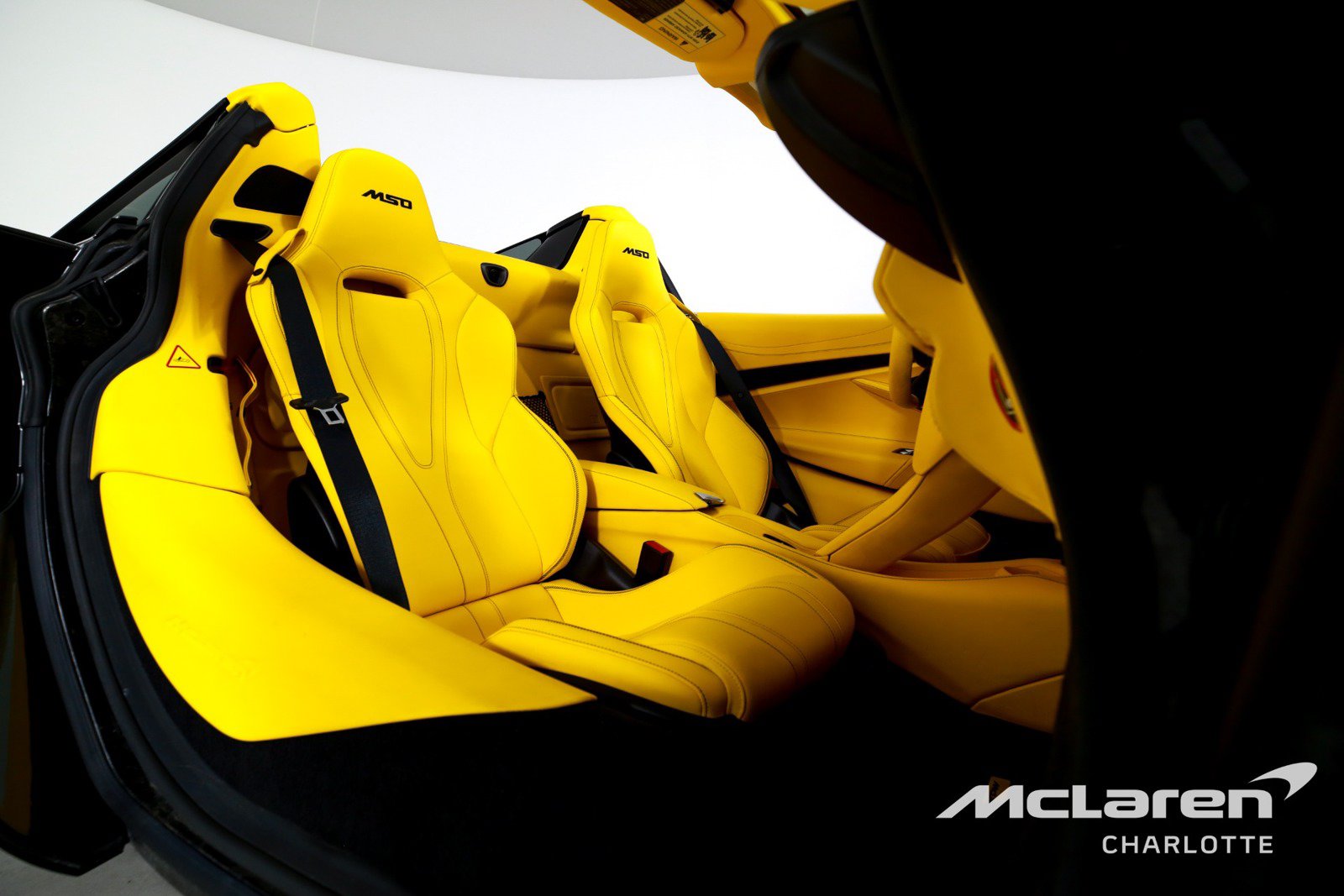 Used 2022 McLaren 720S Spider photo 20