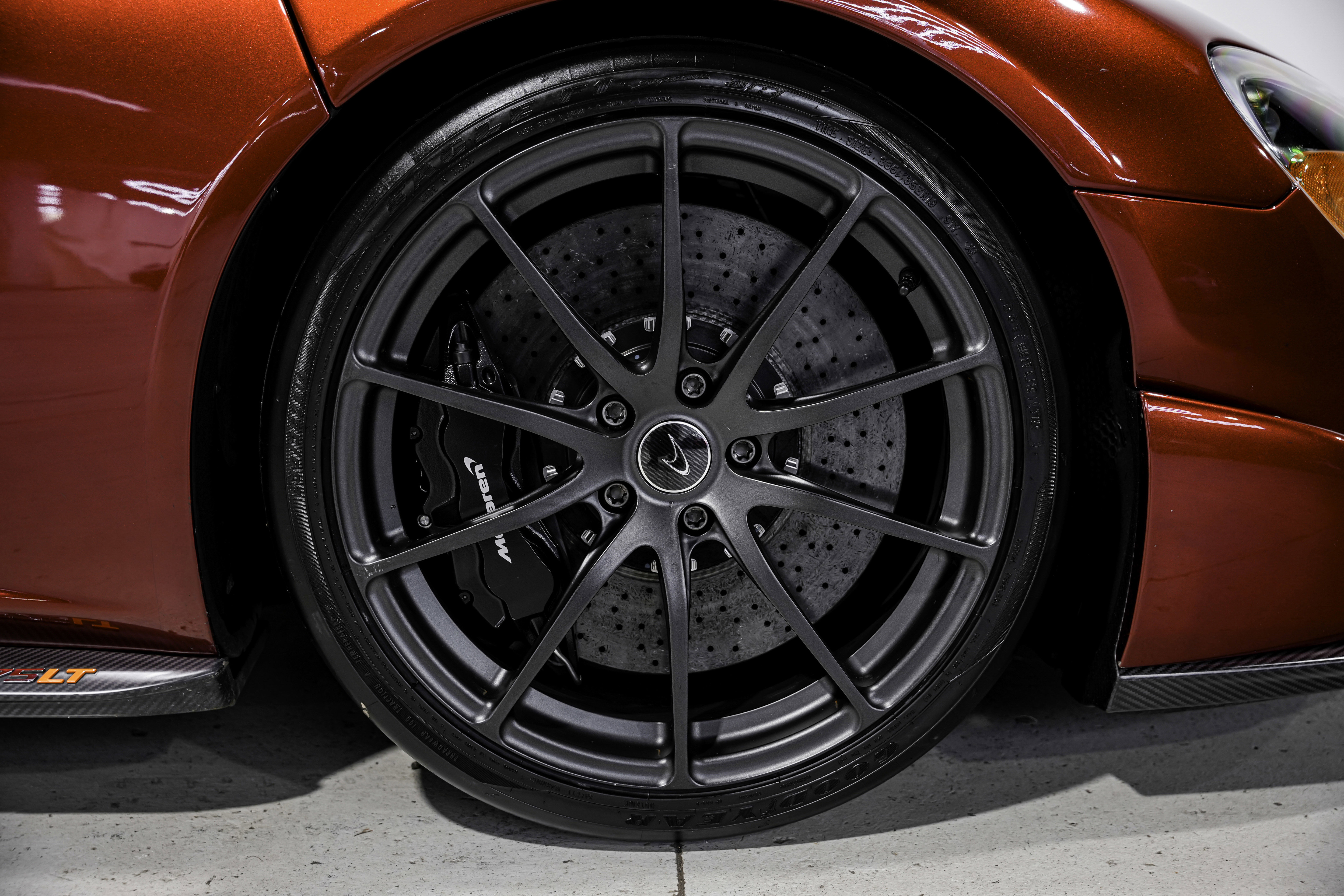 Used 2016 McLaren 675LT Coupe photo 43