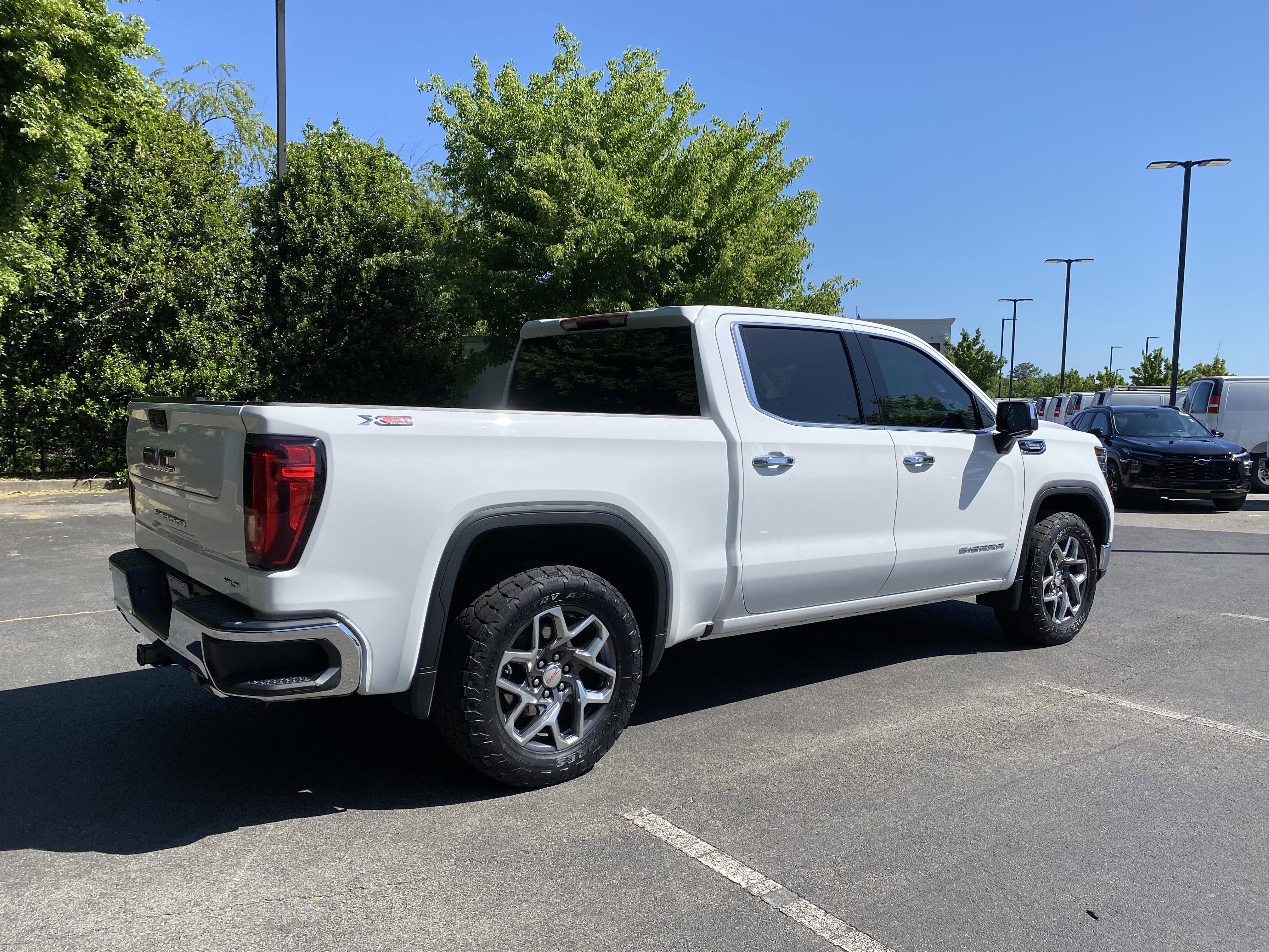 2023 GMC Sierra 1500 SLT