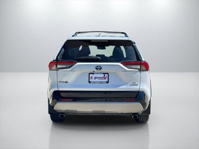2023 Toyota RAV4 SE