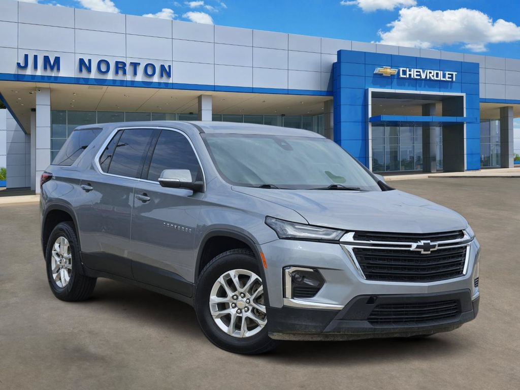 Used 2023 Chevrolet Traverse LS w/ Safety Package