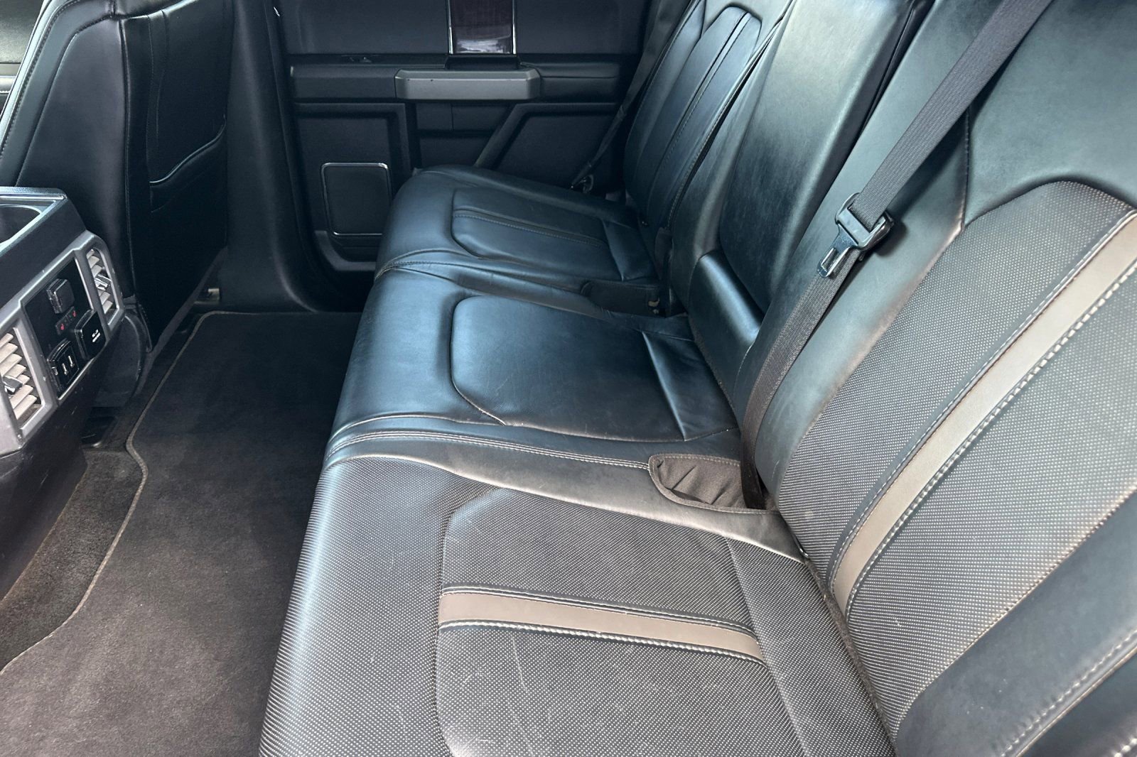 2017 Ford F150 Platinum