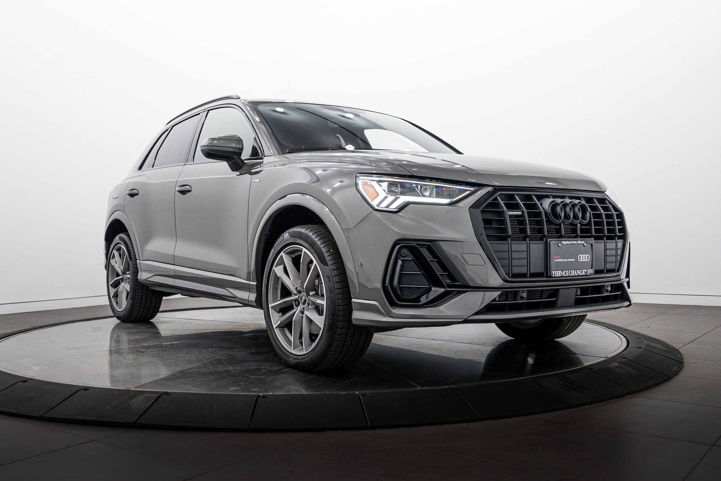 Certified 2025 Audi Q3 2.0T Premium w/ Convenience Package