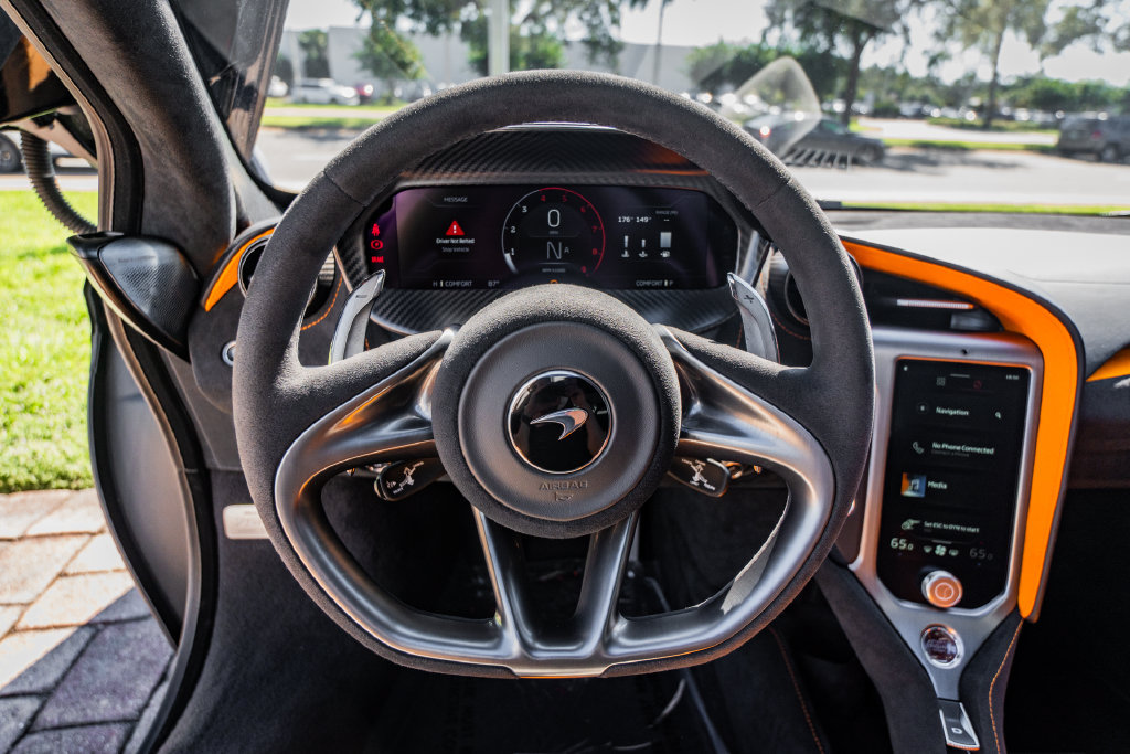 Used 2024 McLaren 750S photo 21