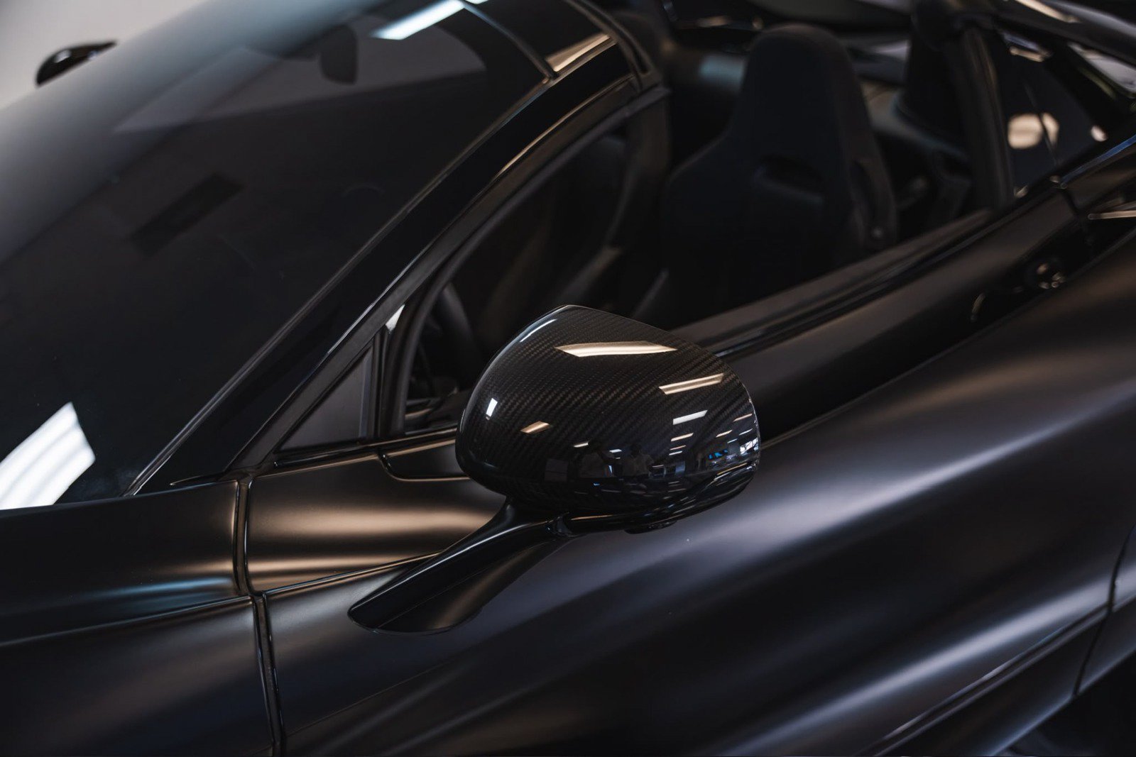 Used 2020 McLaren 720S Performance photo 30