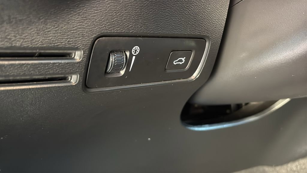 2021 Volvo Xc40 T5 R-Design