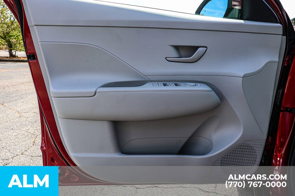 2026 Hyundai Kona SE