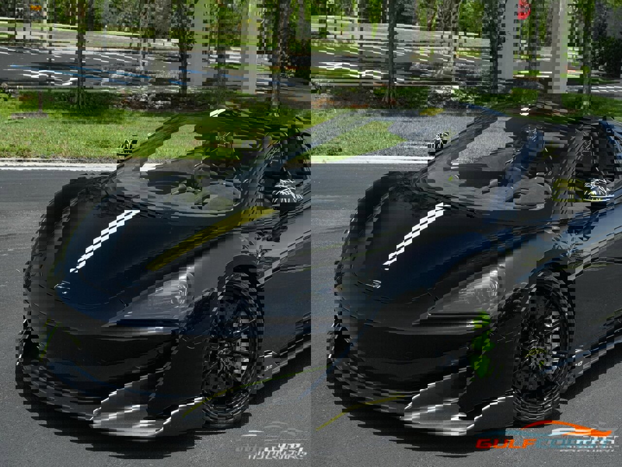 Used 2020 McLaren 600LT Spider photo 12