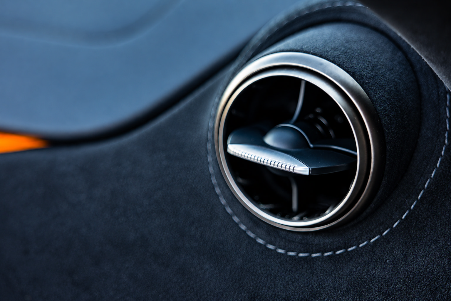 Used 2020 McLaren 720S Luxury photo 17