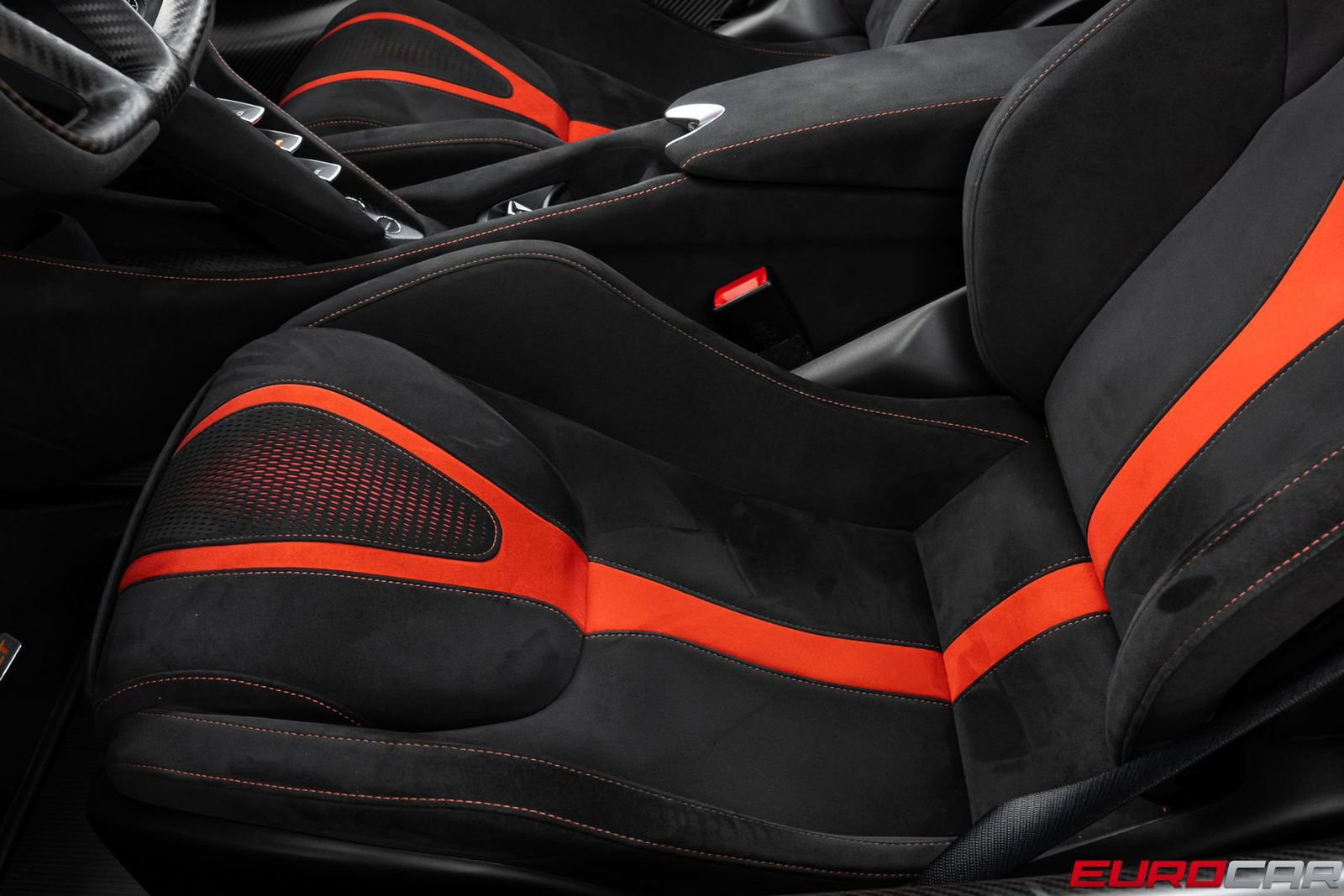 Used 2022 McLaren 765LT photo 48