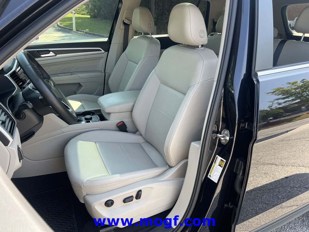 2022 Volkswagen Atlas SE