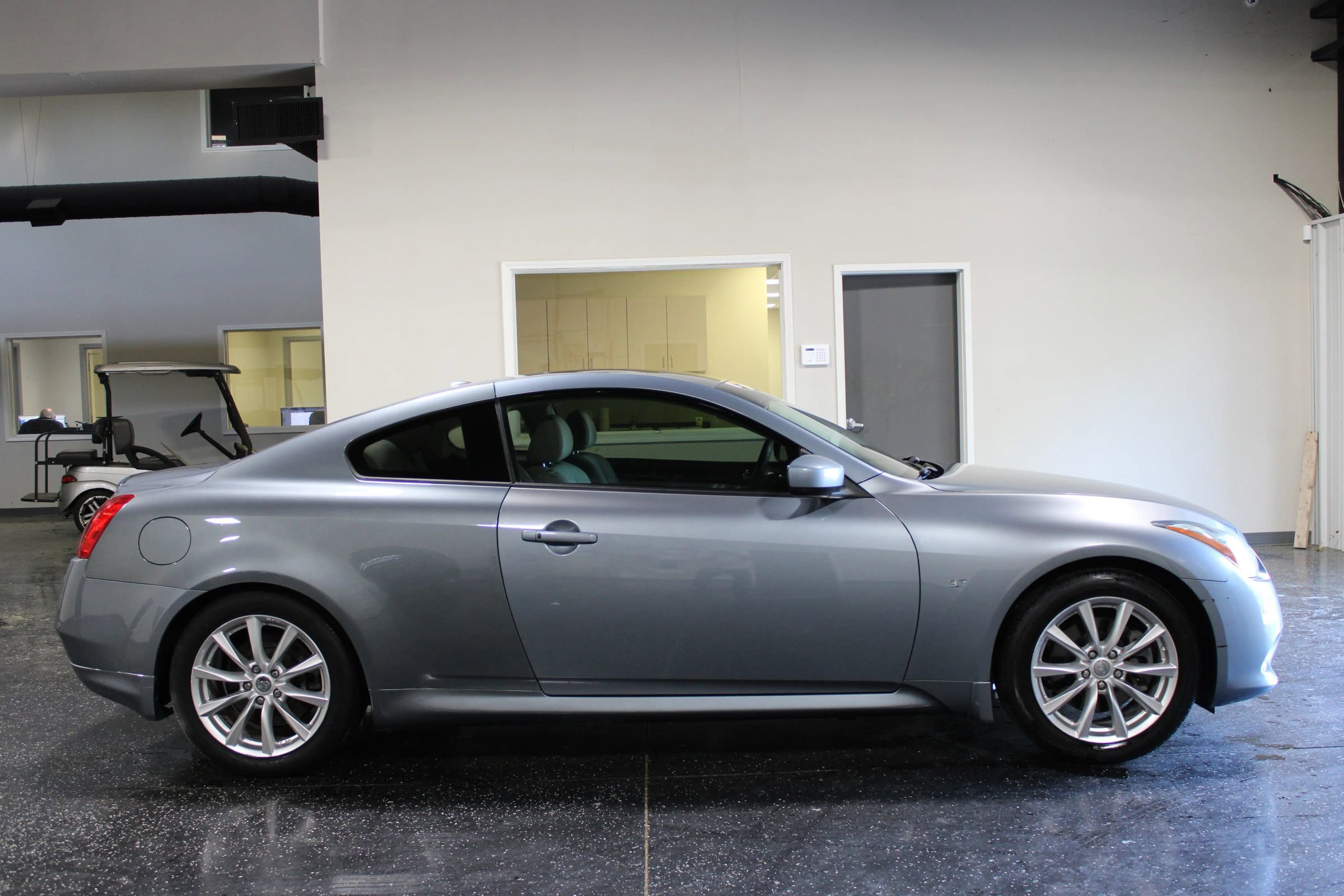 2015 INFINITI Q60 Journey