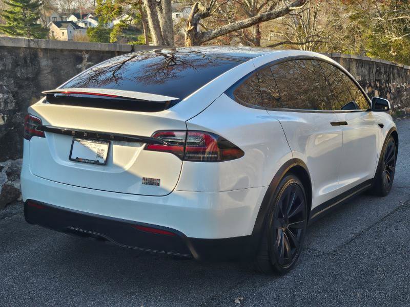 2024 Tesla Model X Plaid