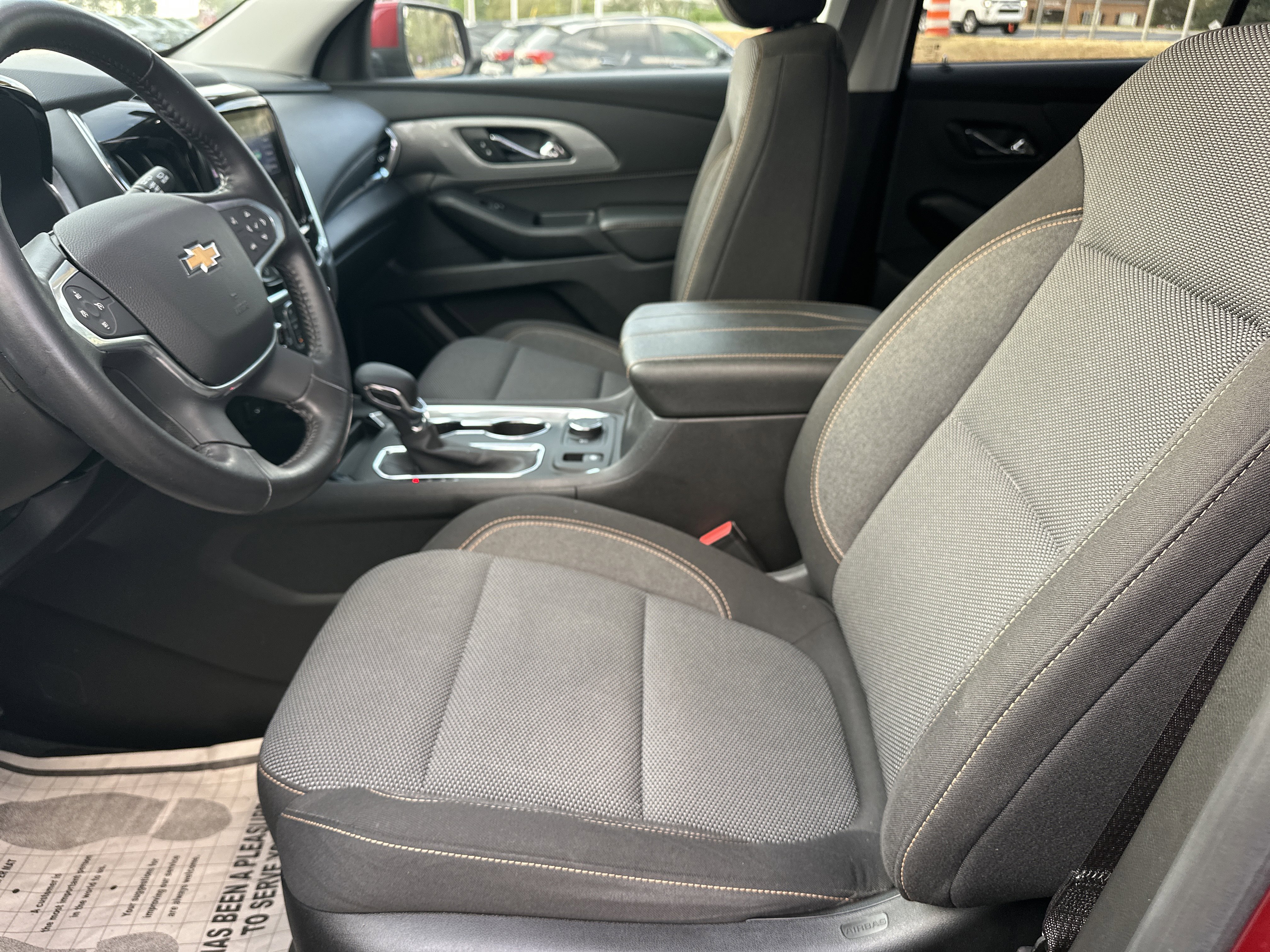 2021 Chevrolet Traverse LT