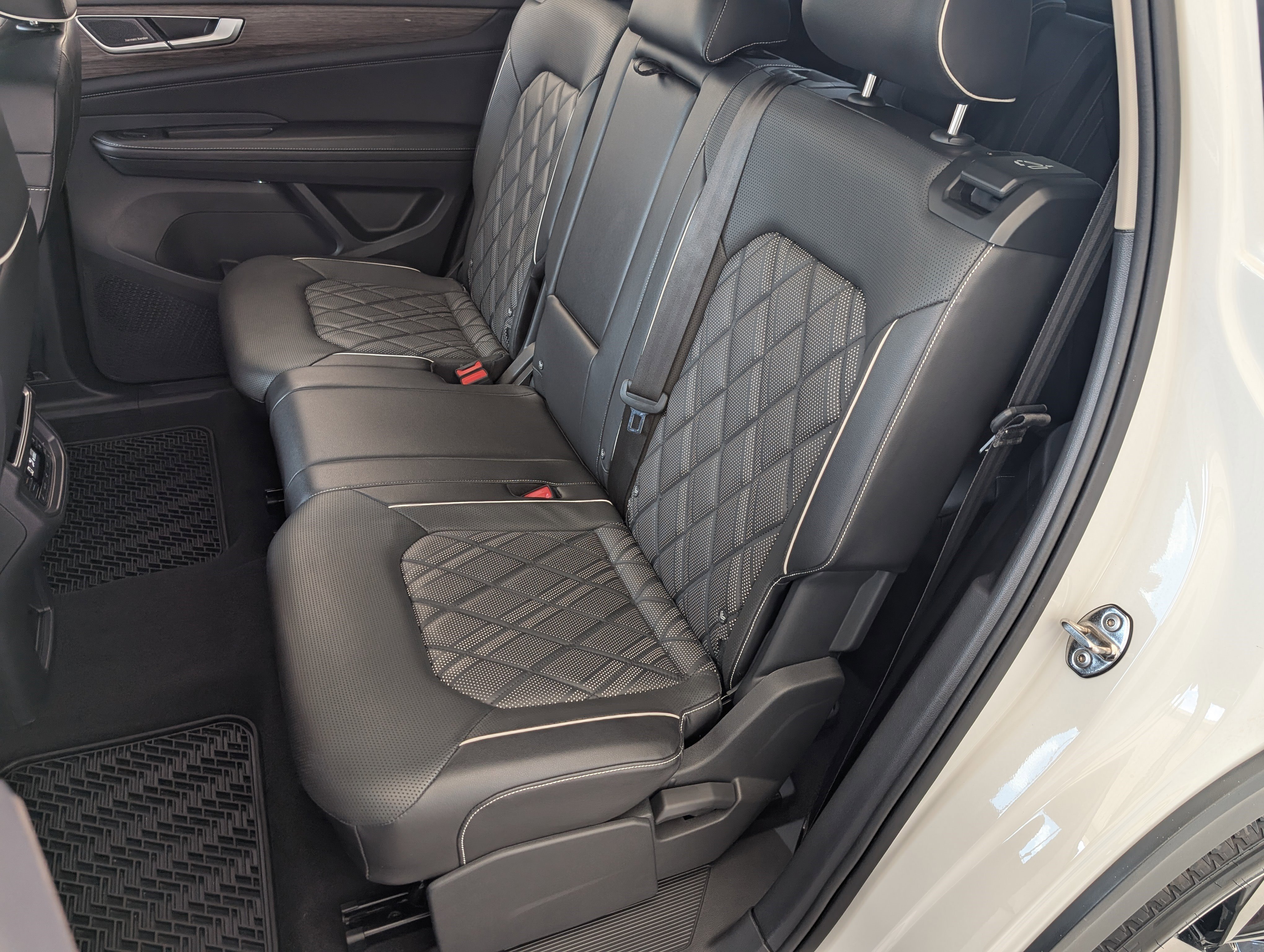 2024 Volkswagen Atlas SEL Premium R-Line