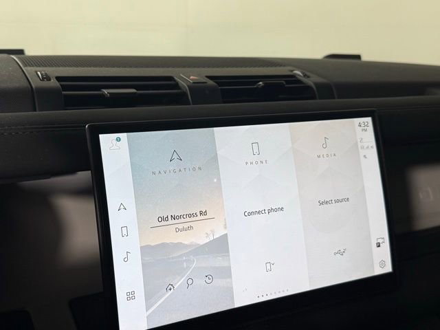 2025 Land Rover Defender 110 S