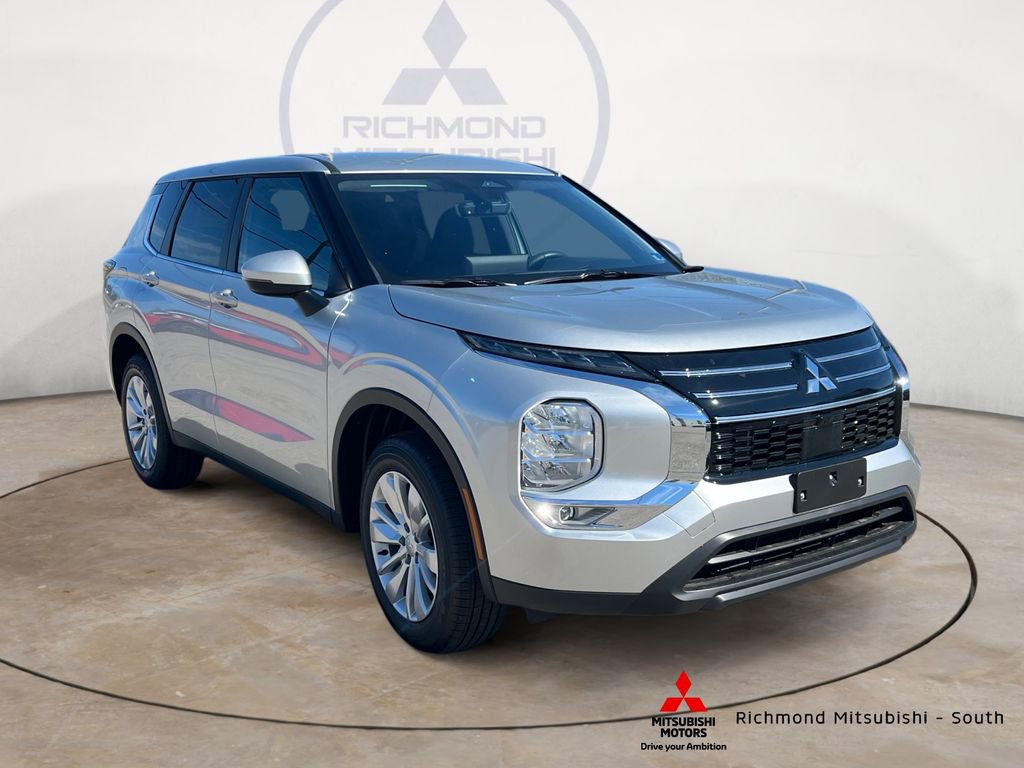 New 2026 Mitsubishi Outlander ES