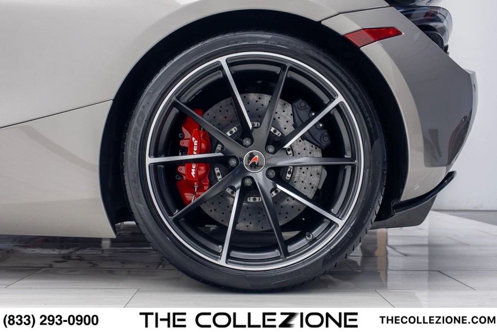 Used 2018 McLaren 720S photo 19