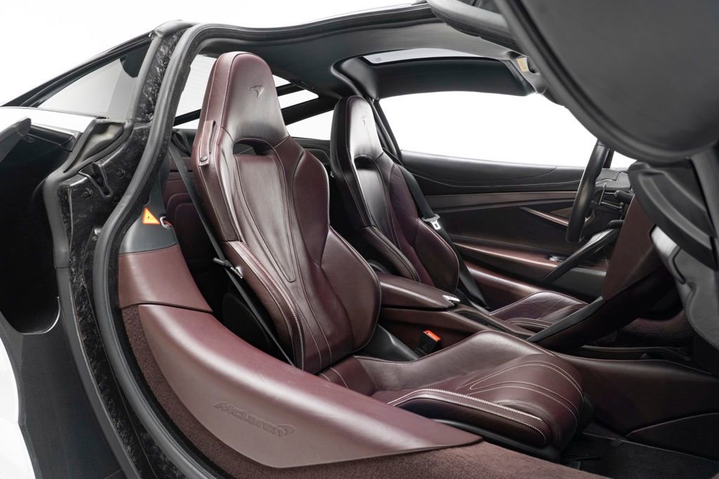 Used 2018 McLaren 720S Performance photo 39