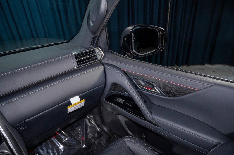 2026 Lexus LX 600 4WD w/ Luxury Package