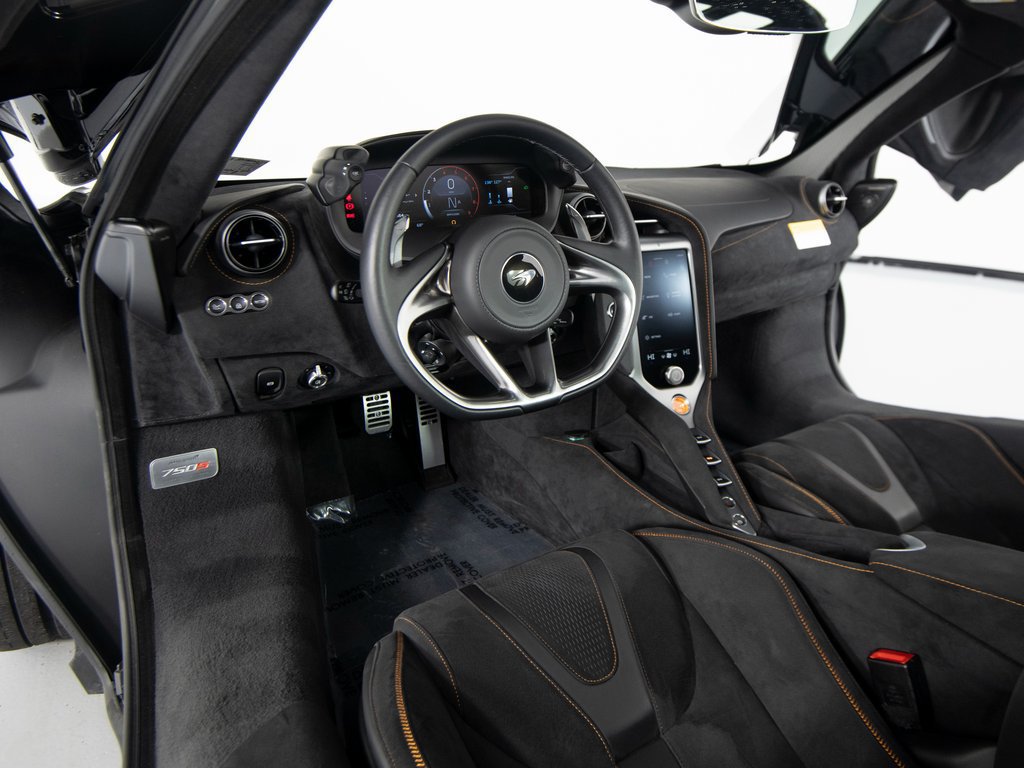 Used 2025 McLaren 750S photo 14