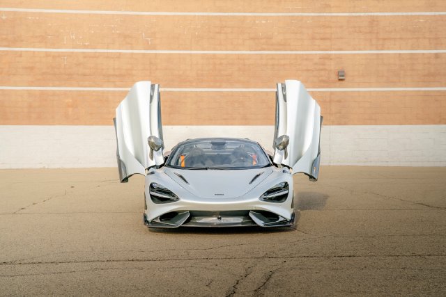 Used 2022 McLaren 765LT photo 34