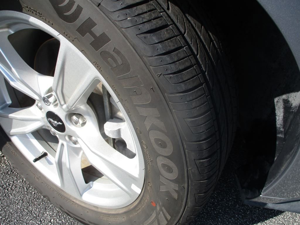 2022 Ford Mustang Coupe