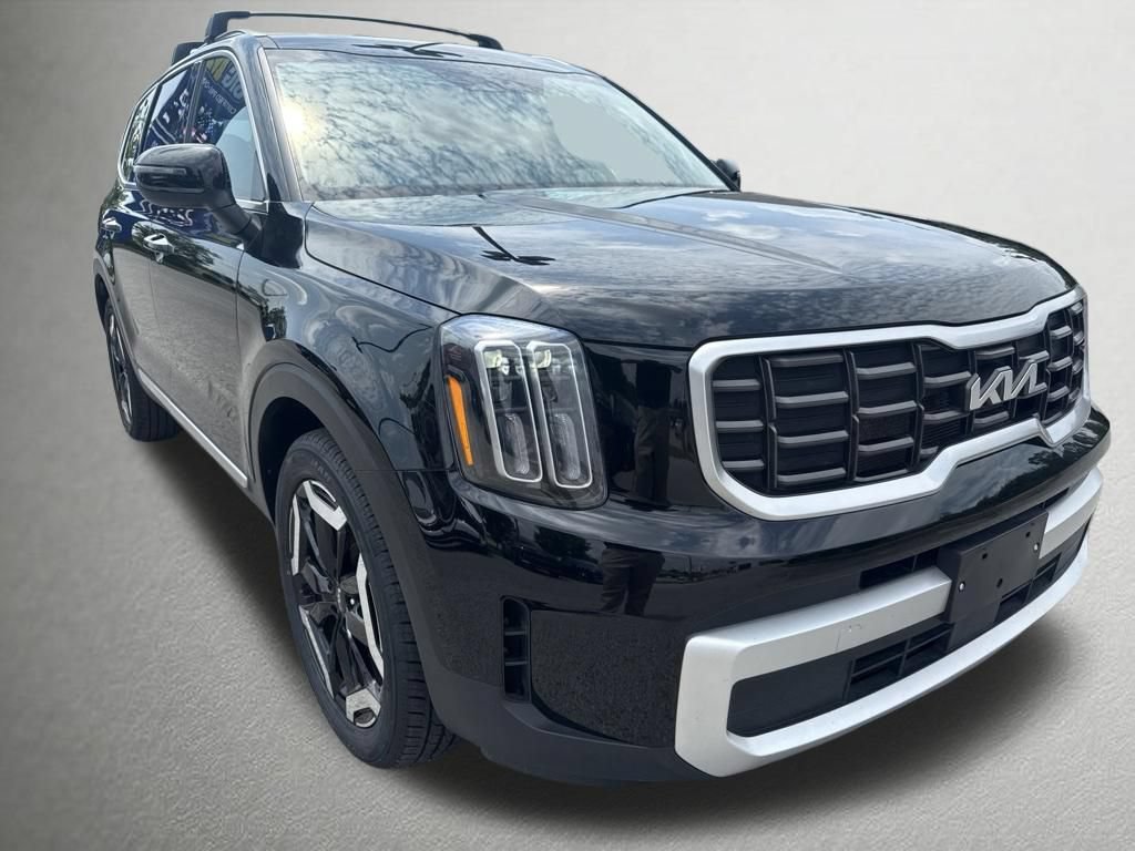 Certified 2025 Kia Telluride S