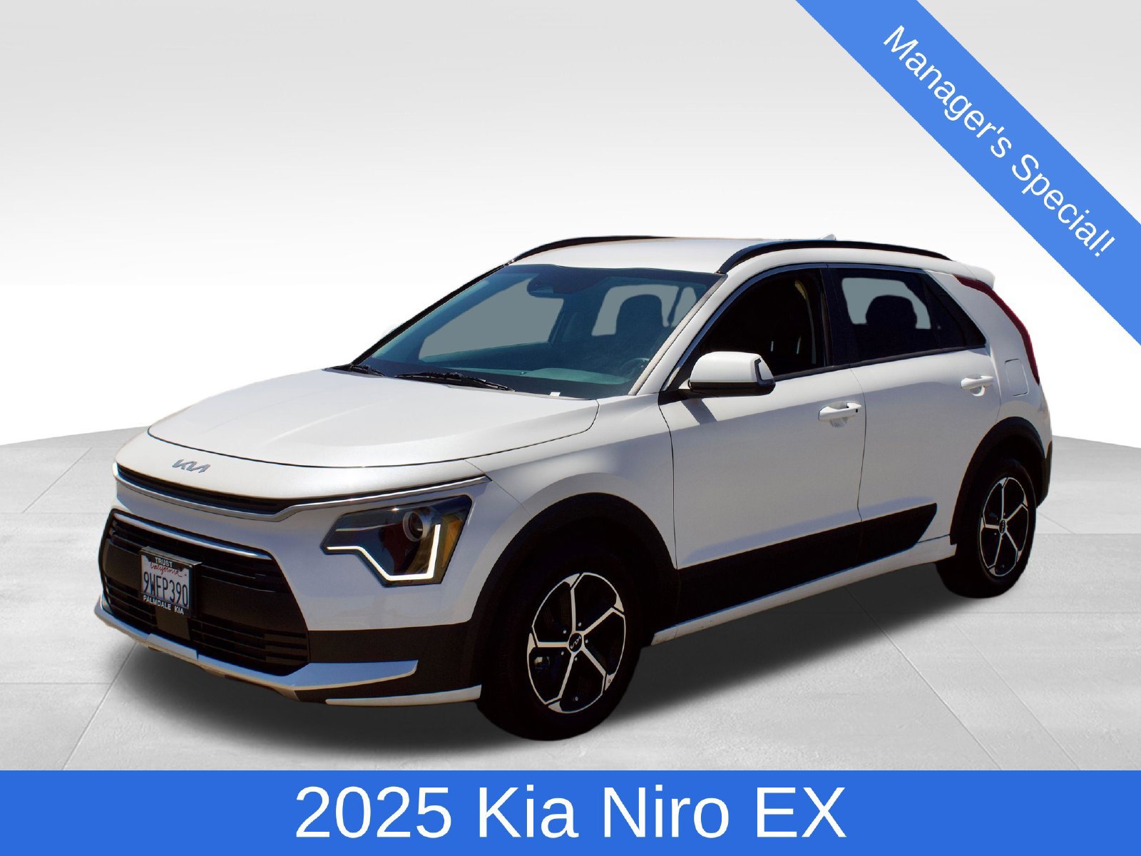 Used 2025 Kia Niro EX
