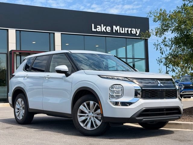 Used 2026 Mitsubishi Outlander ES