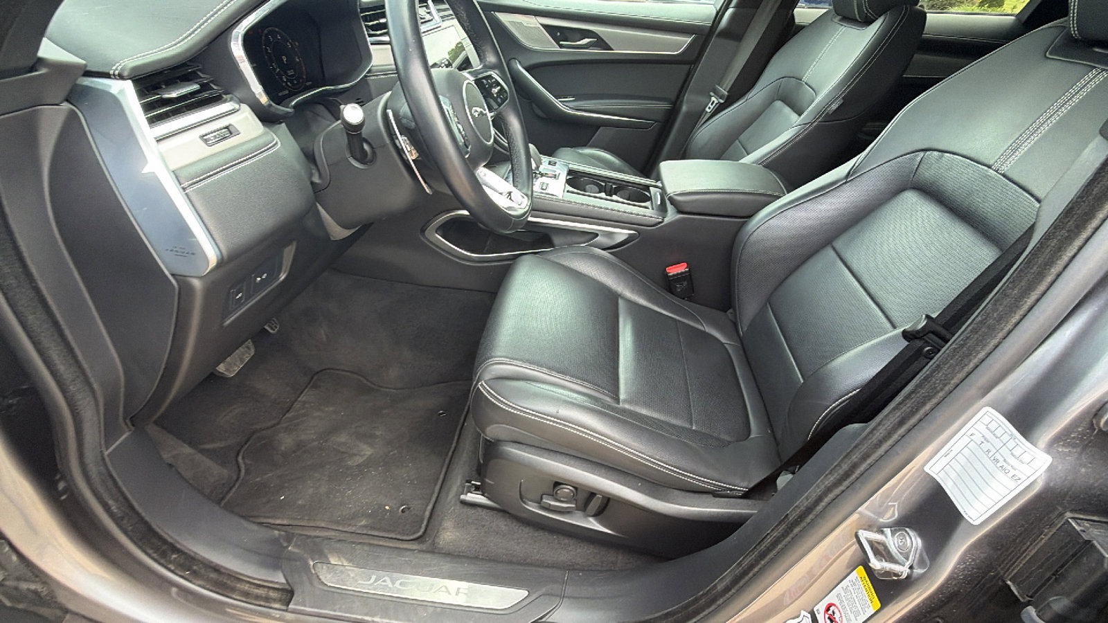 2024 Jaguar F-Pace R-Dynamic S