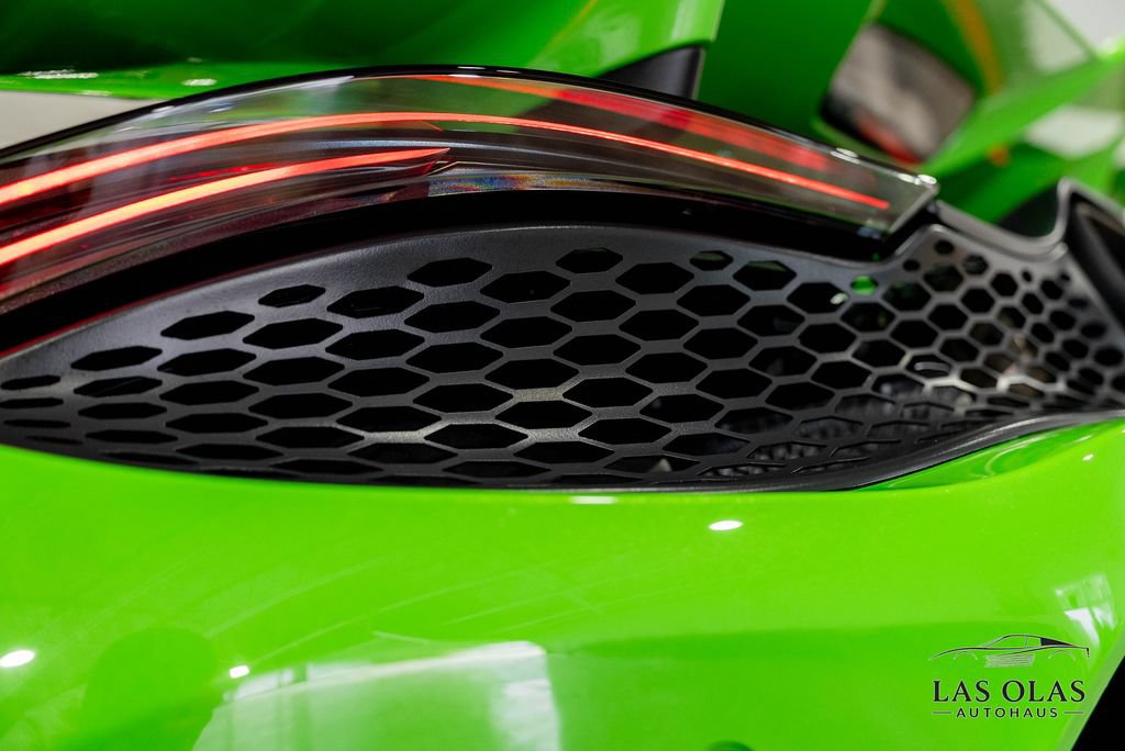 Used 2026 McLaren 750S Spider photo 22