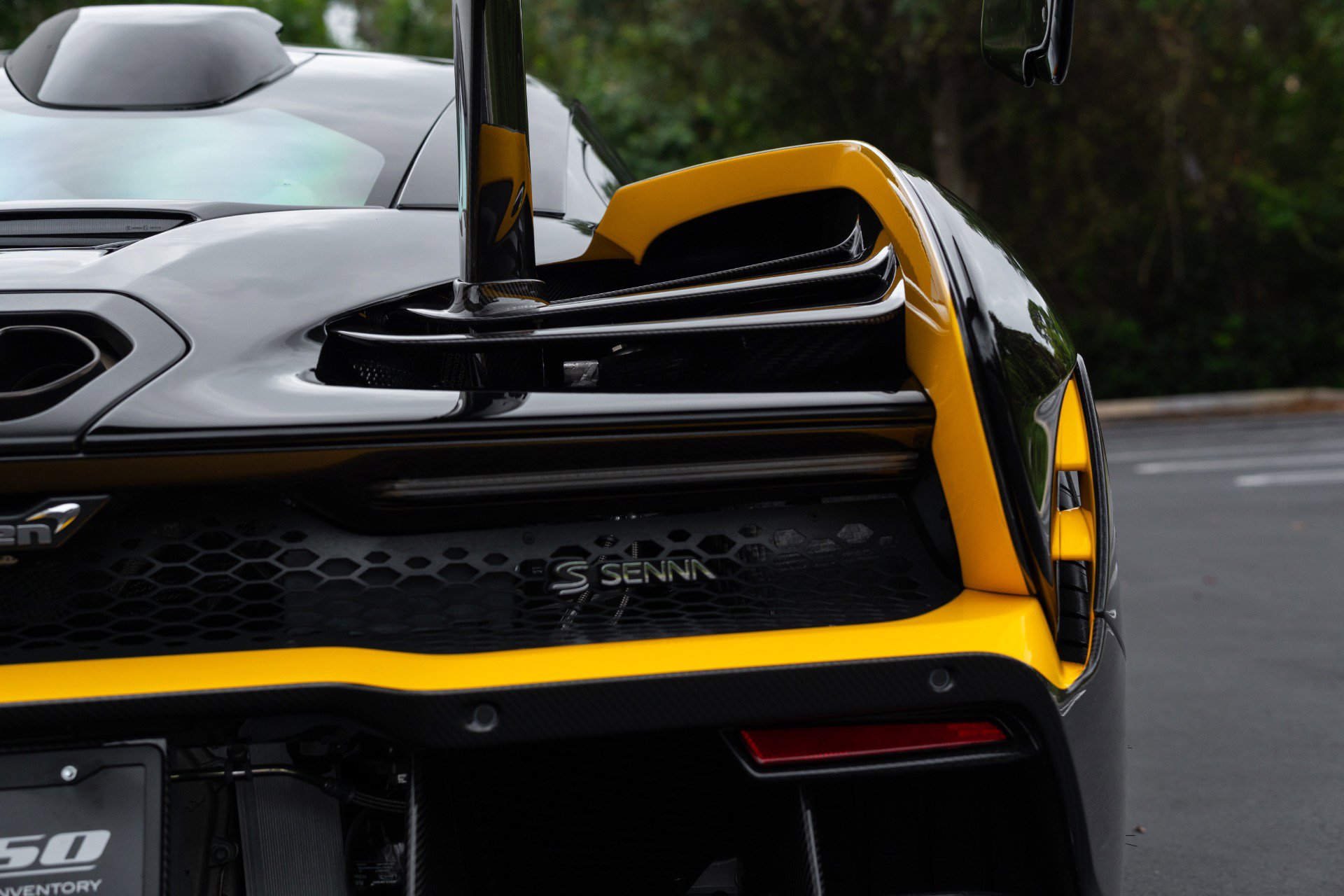 Used 2019 McLaren Senna photo 34