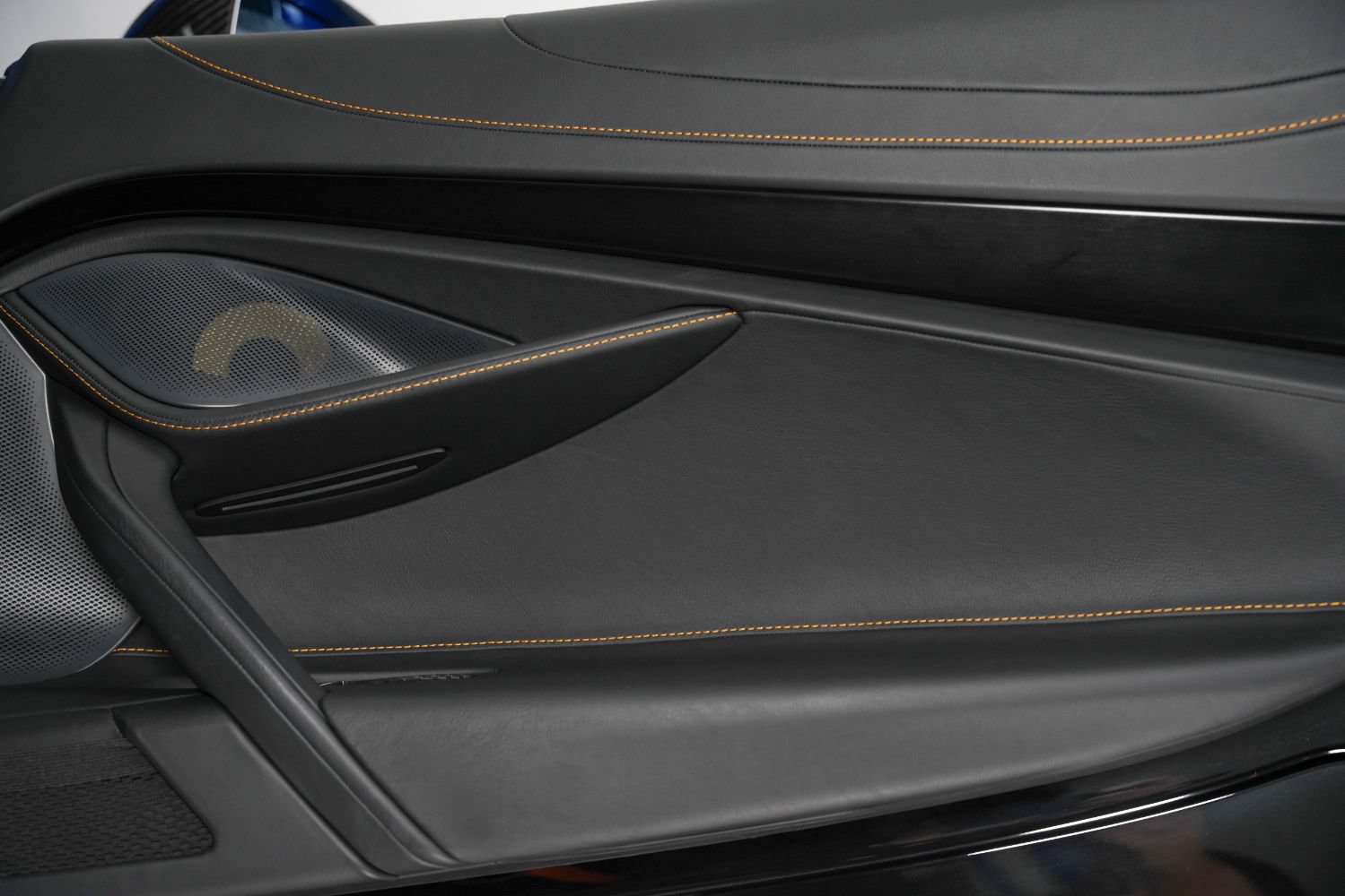 Used 2022 McLaren 765LT photo 40