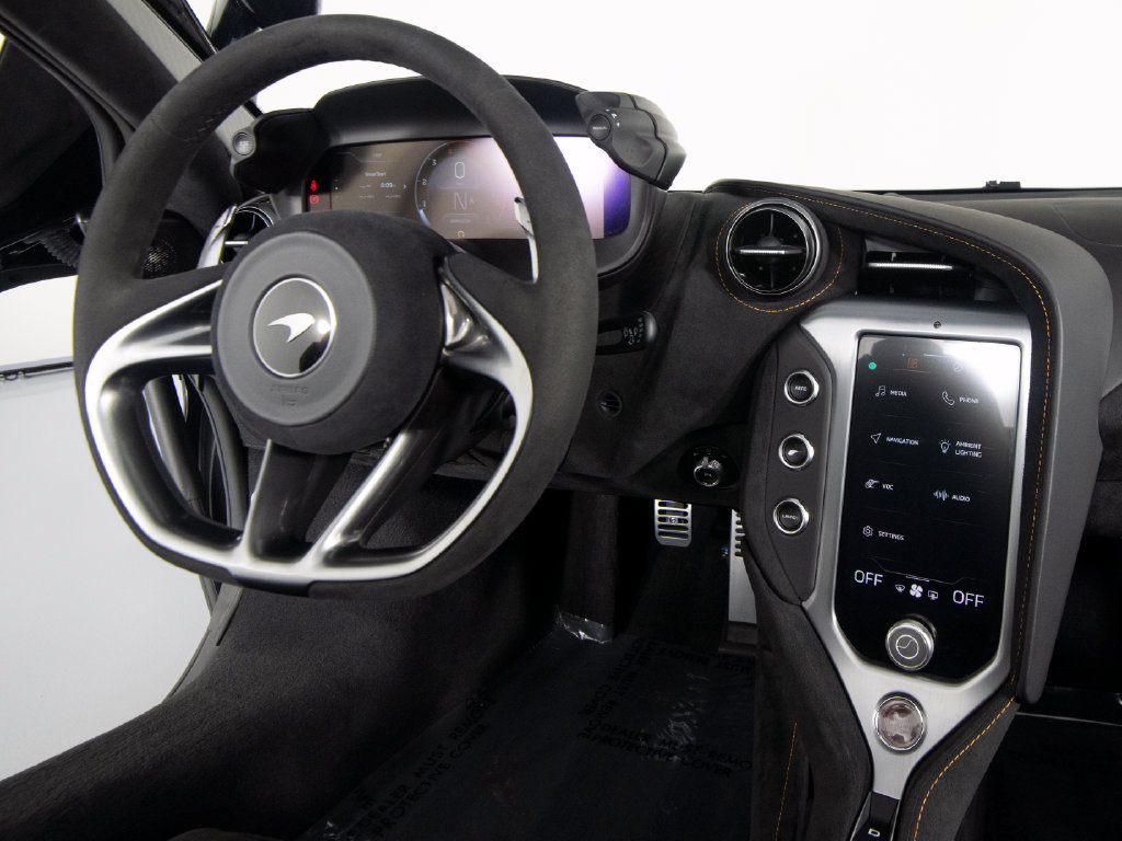 Used 2024 McLaren 750S Spider photo 28