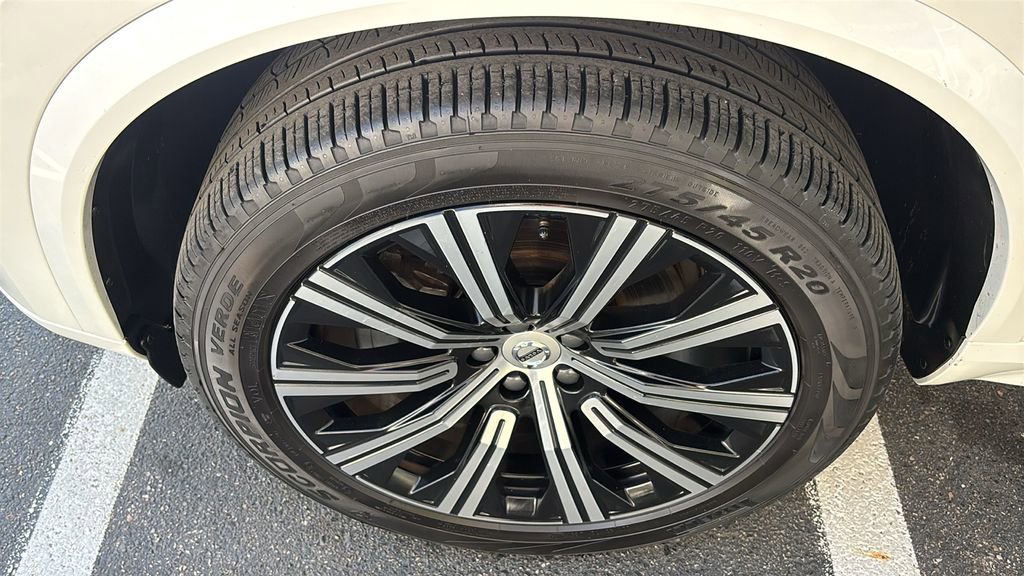 2023 Volvo Xc90 B6 Core