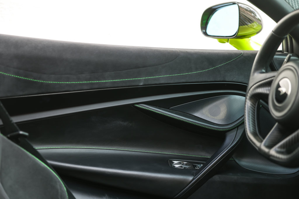 Used 2022 McLaren 720S Performance photo 33